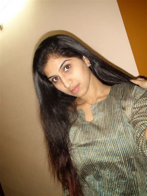 desi girls leaked pics|Desi